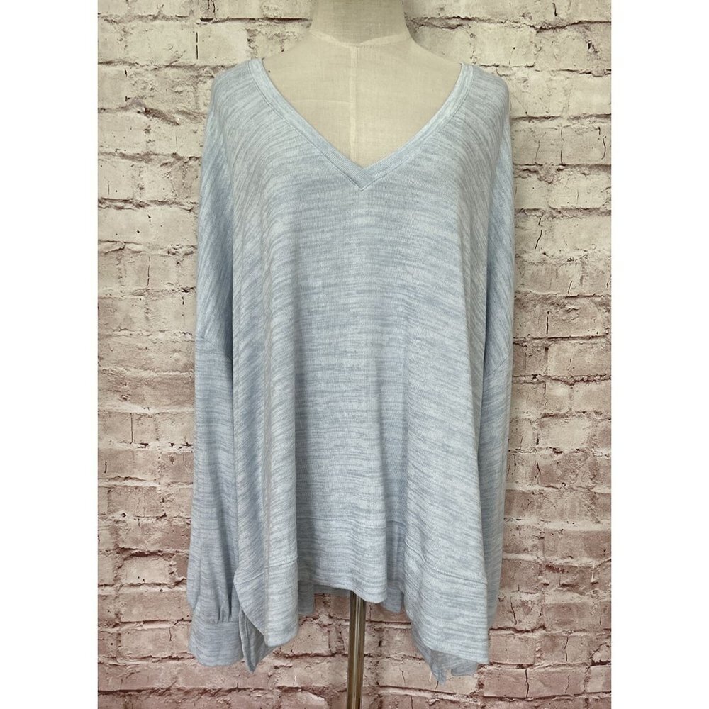 a.n.a A New Approach Woman 3X Knit Top V- Neck Hi Low Hem Balloon Sleeve Blue